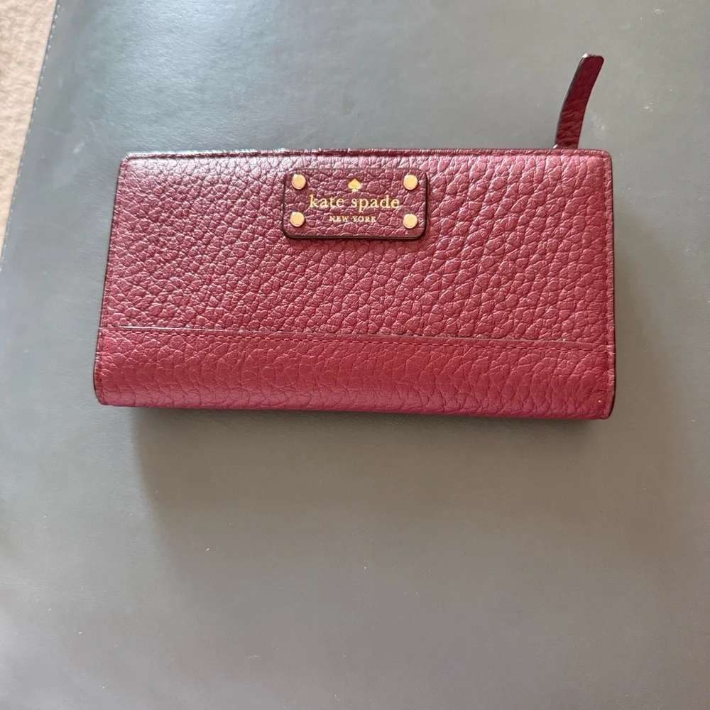 Kate Spade Bay Street Stacy Leather Wallet NEW Black Cherry Burgundy - Picture 5 of 6